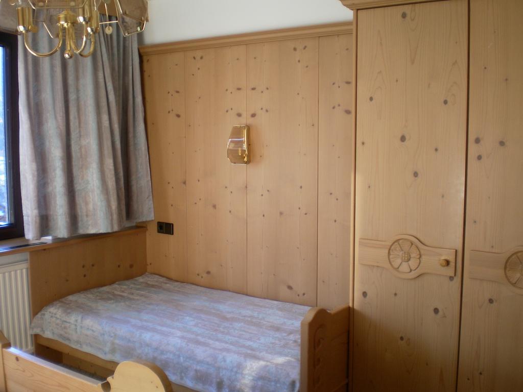 Haus Bergfried Apartamento Trins Quarto foto
